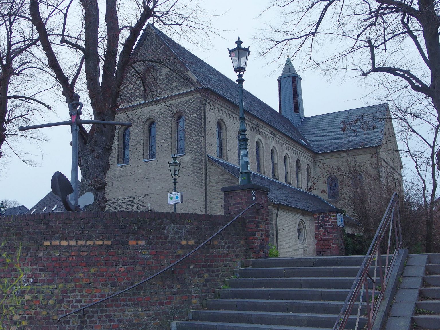 Die St. Suitbertus-Basilika in Kaiserswerth ist mit ihrer hervorragenden Akustik auch Ziel von Musikliebhabern. Foto: SO